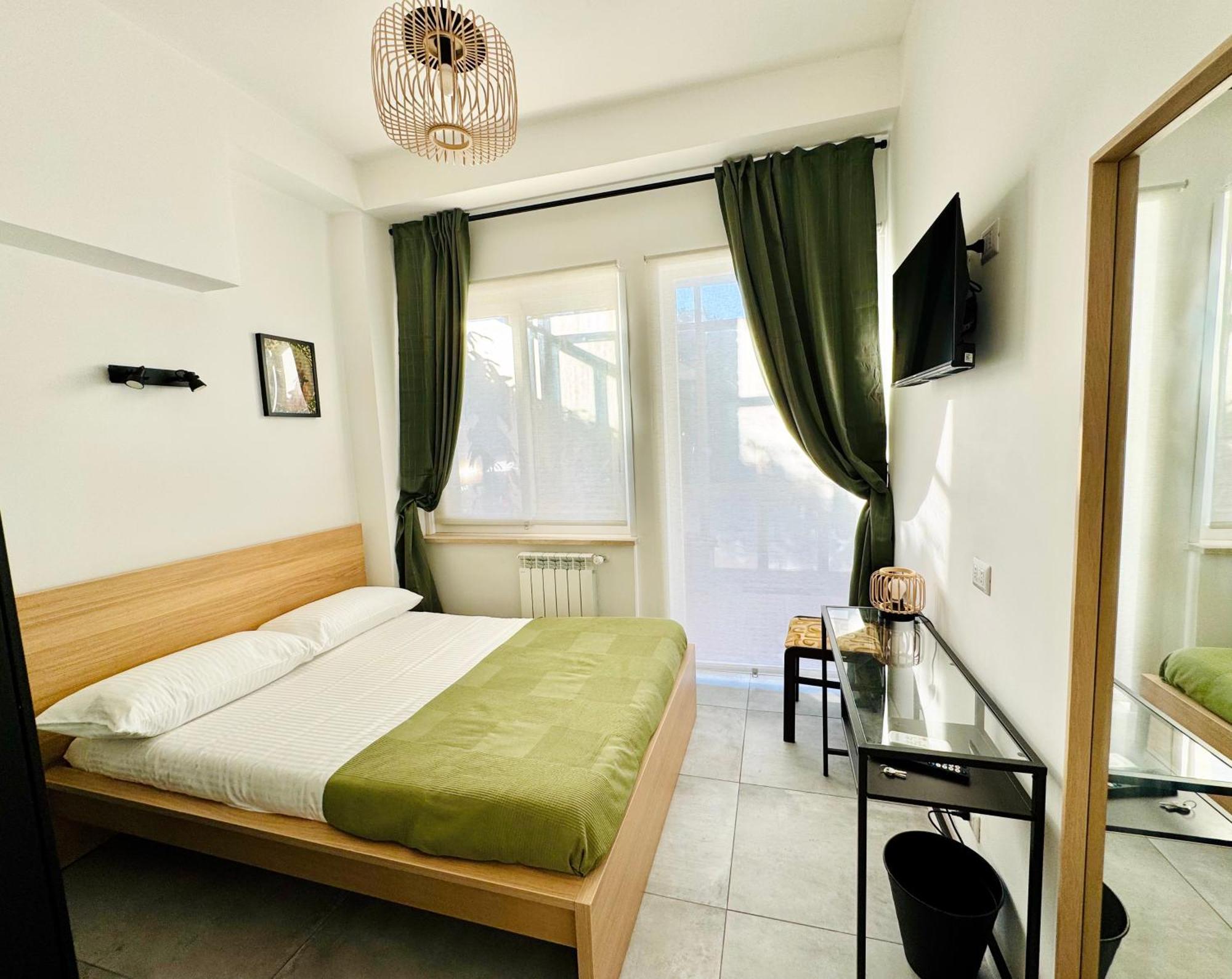 Fil Rouge Hotel Ciampino Exterior photo